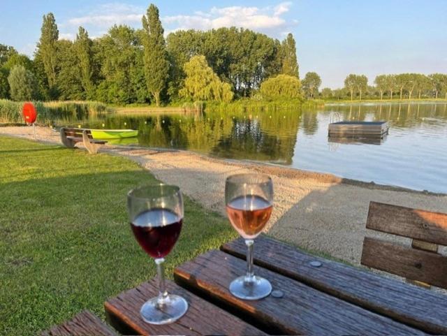 Maasparcje Ecolodge K2 Roermond Eksteriør bilde